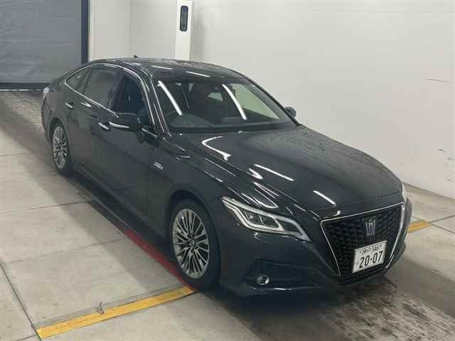TOYOTA CROWN 2020
