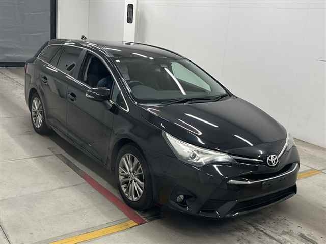 TOYOTA AVENSIS WAGON 2017