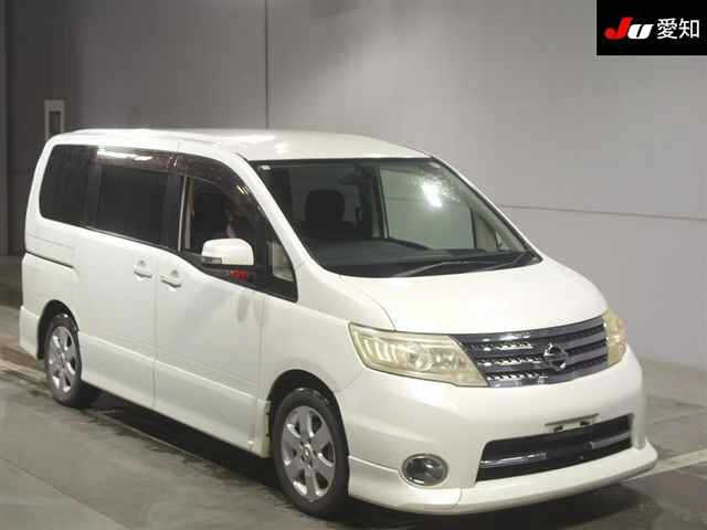 NISSAN SERENA 2010