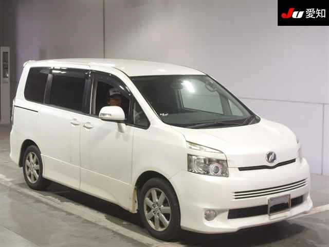 TOYOTA VOXY 2008