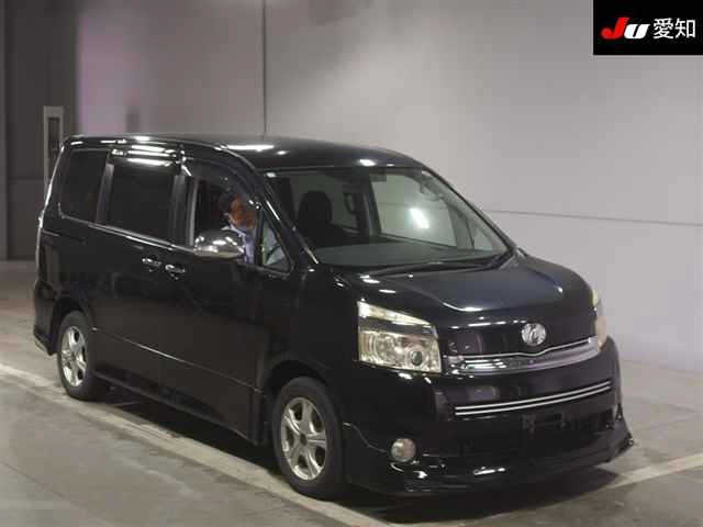 TOYOTA VOXY 2008
