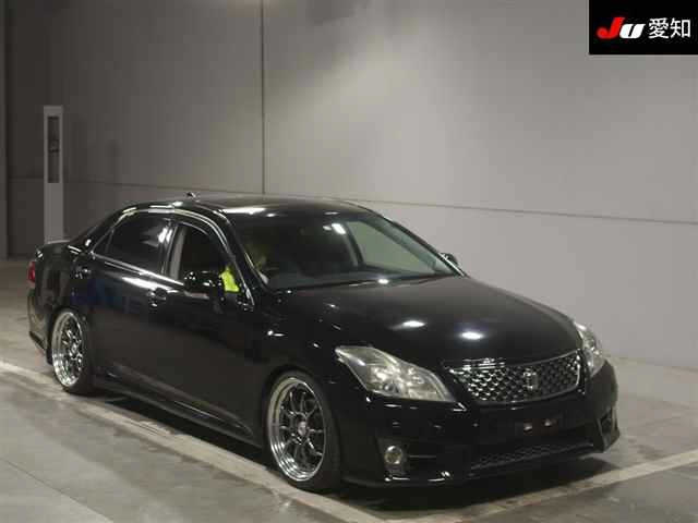 TOYOTA CROWN 2010