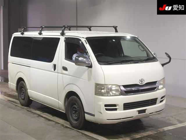 TOYOTA HIACE VAN 2009