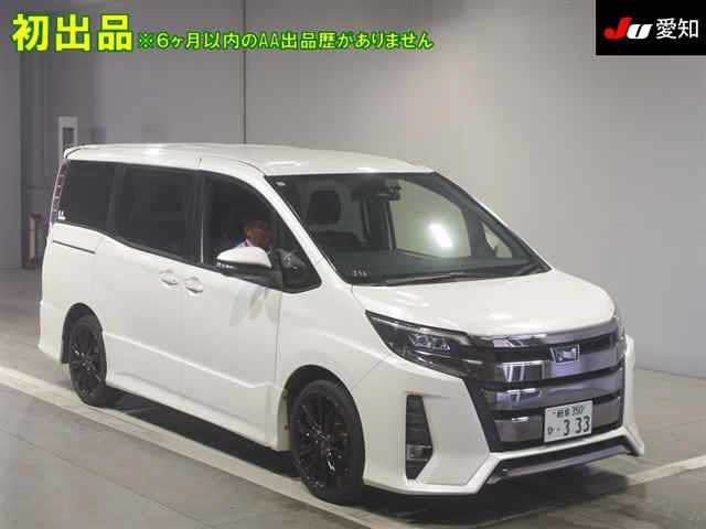 TOYOTA NOAH 2018