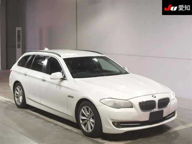 BMW 5 SERIES 2012