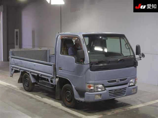 NISSAN ATLAS 2005