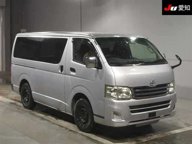 TOYOTA REGIUS ACE VAN 2011