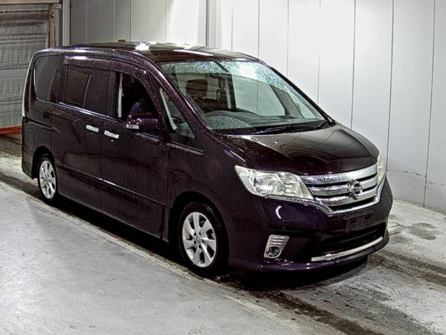 NISSAN SERENA