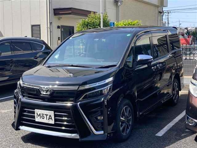 TOYOTA VOXY 2020