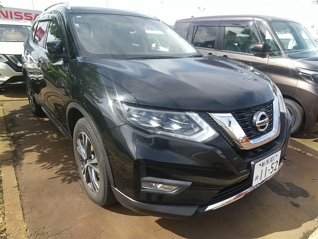 NISSAN X-TRAIL