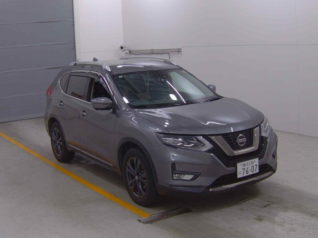 NISSAN X-TRAIL