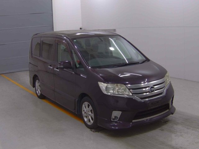 NISSAN SERENA 2011