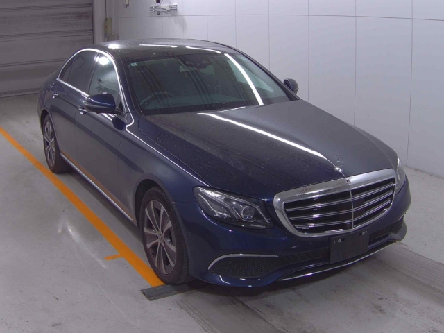 MERCEDES BENZ E CLASS
