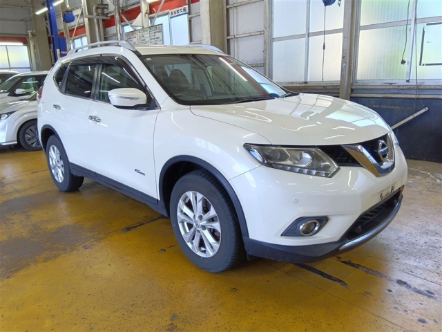 NISSAN X-TRAIL