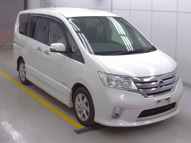 NISSAN SERENA 2012