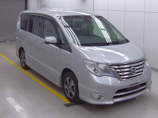 NISSAN SERENA 2015