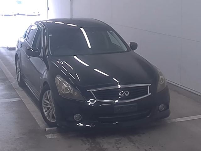 NISSAN SKYLINE
