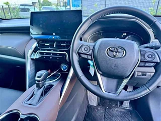 TOYOTA HARRIER 2022