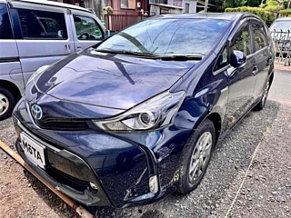TOYOTA PRIUS ALPHA 2017