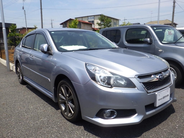 SUBARU LEGACY B4 2013