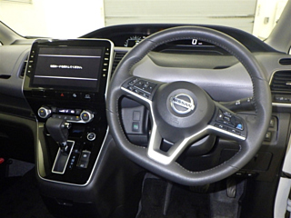 NISSAN SERENA 2020