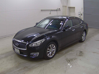 NISSAN FUGA 2018