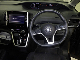 NISSAN SERENA 2018