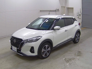 NISSAN KIX 2021