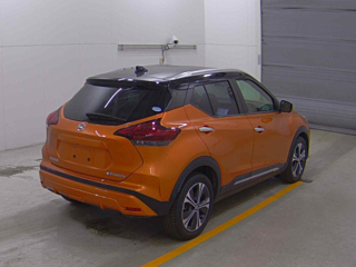 NISSAN KIX 2022