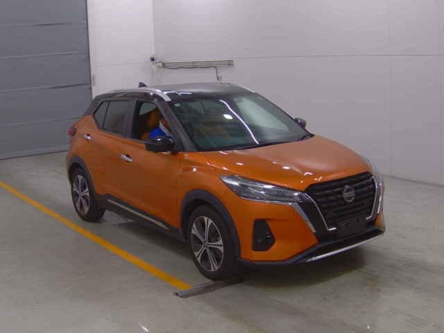 NISSAN KIX 2022