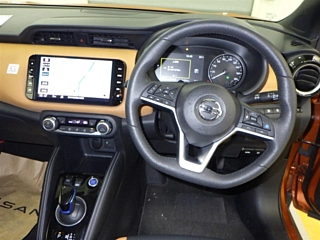 NISSAN KIX 2022