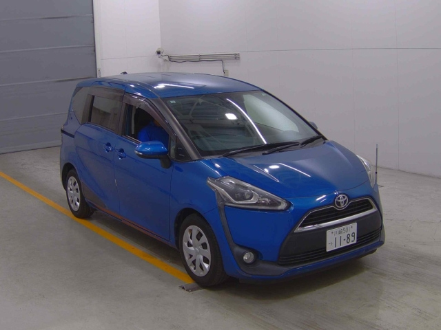 TOYOTA SIENTA 2017