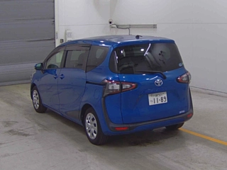 TOYOTA SIENTA 2017