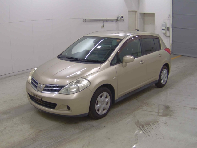 NISSAN TIIDA 2009