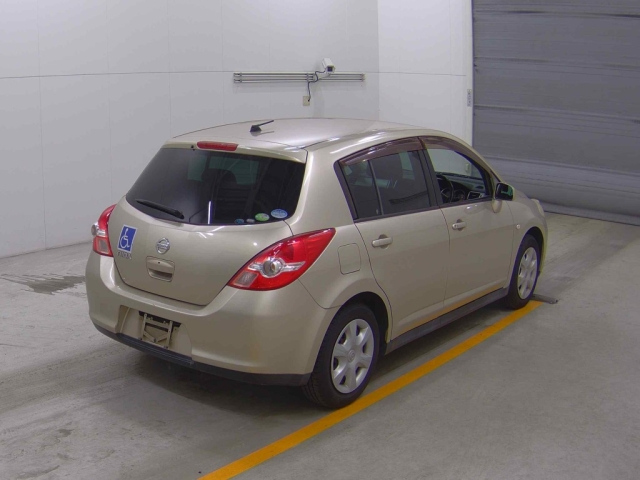 NISSAN TIIDA 2009