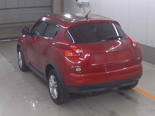 NISSAN JUKE 2010