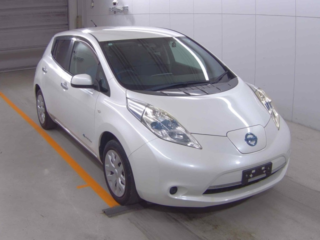 NISSAN LEAF 2014