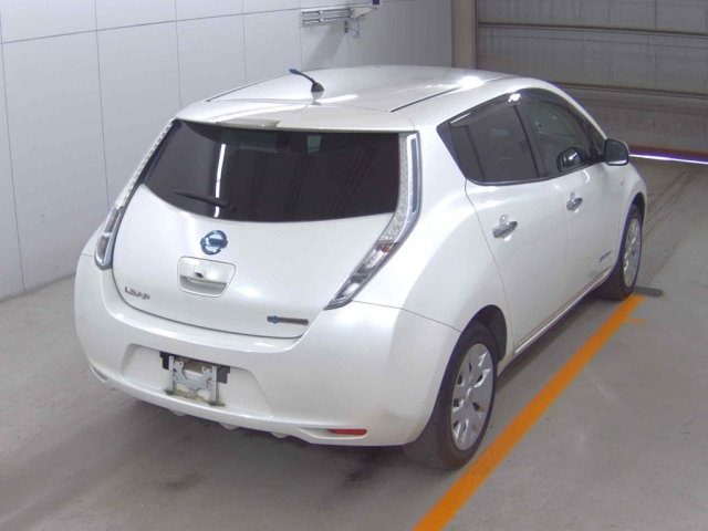 NISSAN LEAF 2014