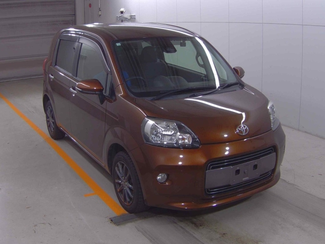 TOYOTA PORTE 2016