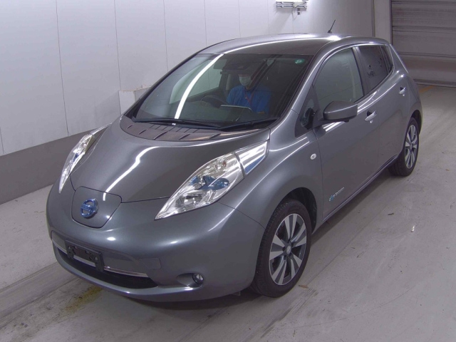 NISSAN LEAF 2017