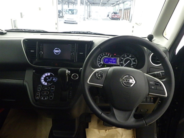 NISSAN DAYZ ROOX 2018