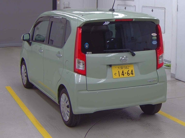 DAIHATSU MOVE 2015