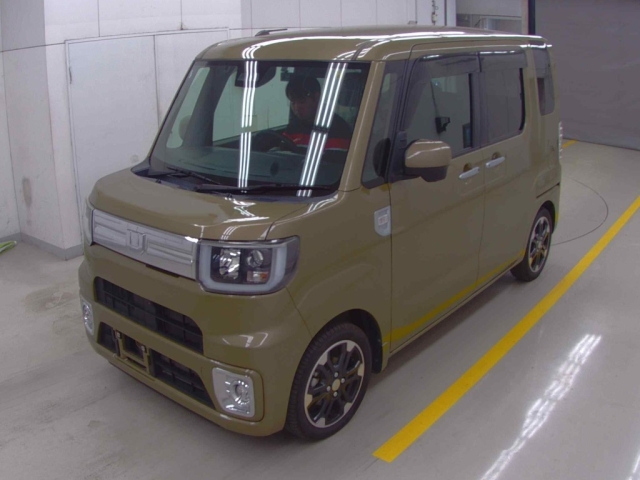 DAIHATSU WAKE 2020