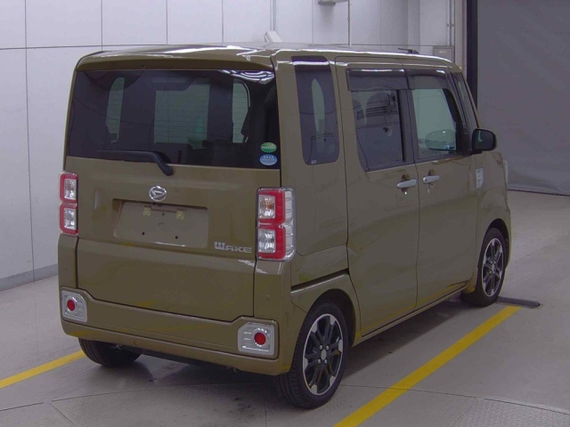DAIHATSU WAKE 2020