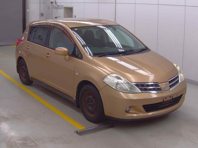 NISSAN TIIDA 2008