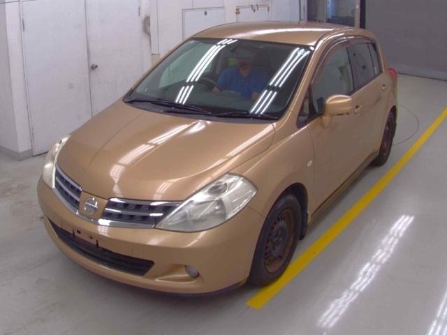 NISSAN TIIDA 2008