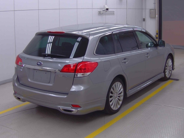 SUBARU LEGACY 2011