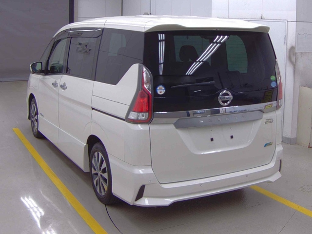 NISSAN SERENA 2017