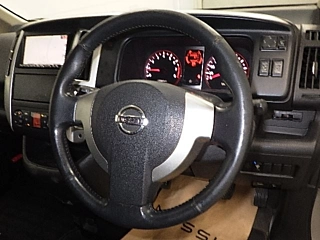 NISSAN SERENA 2009
