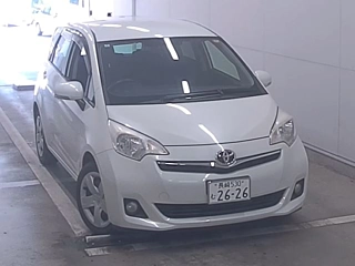 TOYOTA RACTIS 2014